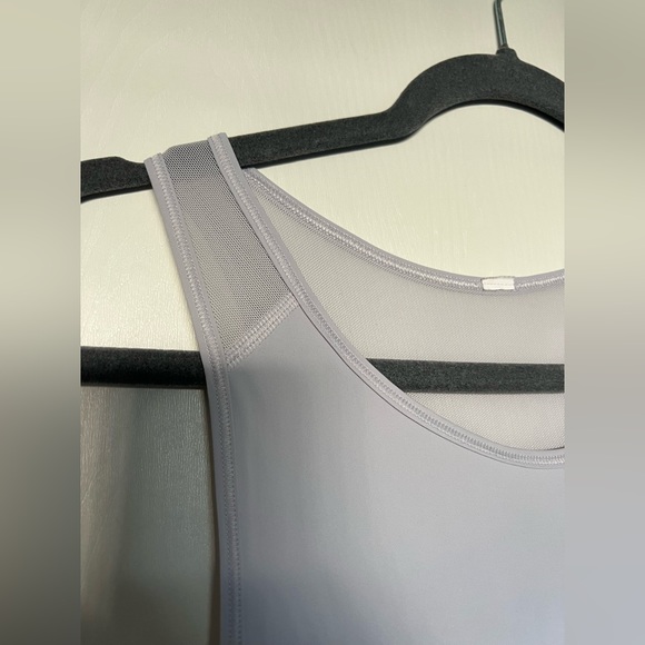Lululemon Sculpt Tank II Mesh Relaxed Running Cardio Fitness Size 6 - Picture 10 of 11